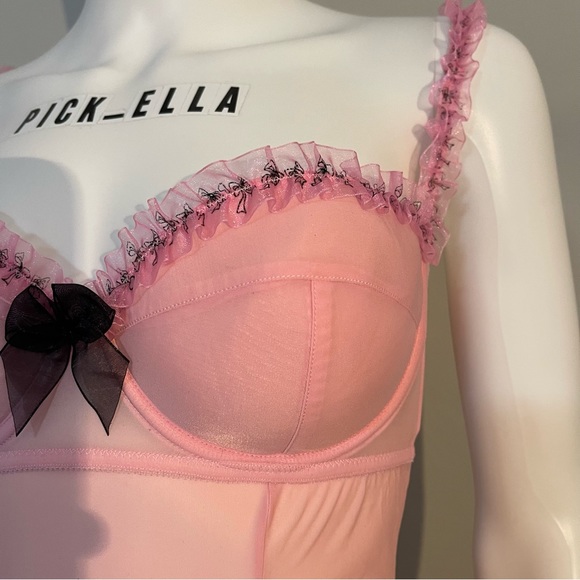 34D Vs Victoria’s Secret Sexy Little things Garter lingerie Slip top Pink ruffle - Picture 7 of 12